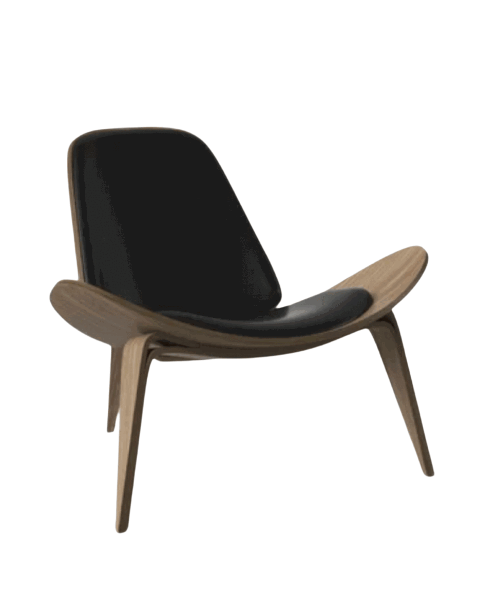 ayọ Replica Hans Wegner 
CH07 Chair