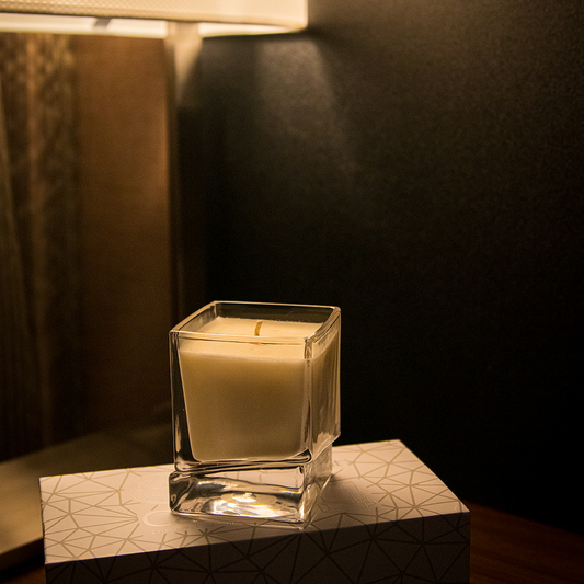 Arch. Candle 001 (Barrel Rum + Vanilla)