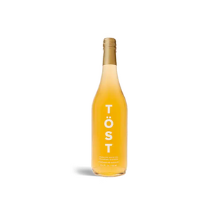 Sparkling White Tea, Cranberry + Ginger by TÖST